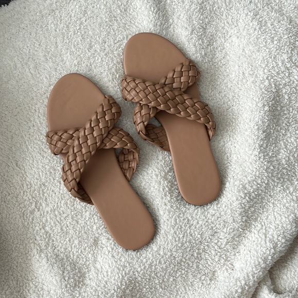mtzyoa sandals